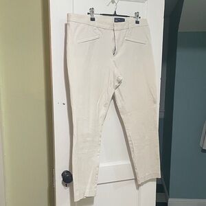 GAP women’s cream Casual stretch skinny pants